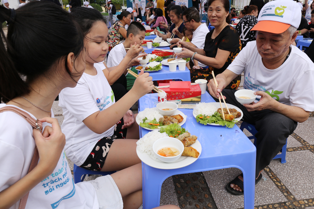 Cục An toàn Thực phẩm phối hợp với GrabFood tổ chức Lễ hưởng ứng “Ngày An toàn Thực phẩm Thế giới năm 2019”