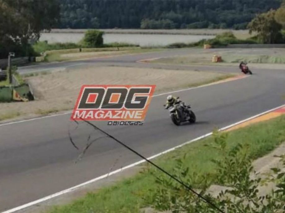 Ducati Streetfighter V4 sẽ sử dụng động cơ V4 1.103cc từ 