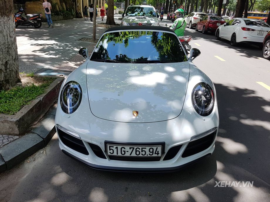 TP.HCM: Bắt gặp siêu phẩm Porsche 911 Targa 4 GTS đầu tiên tại Việt Nam 