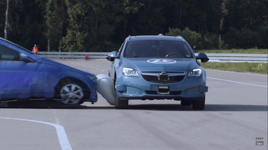 Túi khí an toàn bên hông từ ZF có thể bảo vệ ô tô khi tai nạn