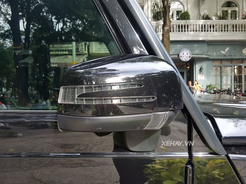 Sài Gòn: Lột bộ áo rằn rì hầm hố, Mercedes-AMG G63 biển lặp 
