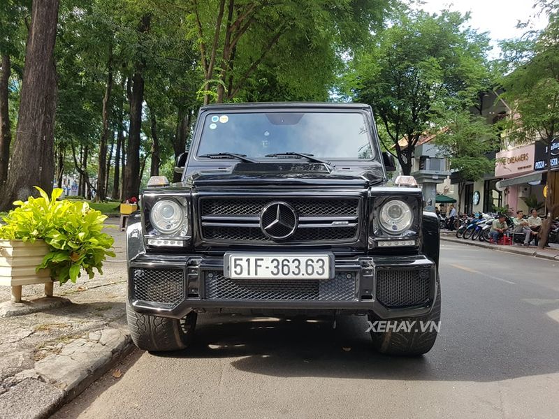 Sài Gòn: Lột bộ áo rằn rì hầm hố, Mercedes-AMG G63 biển lặp 