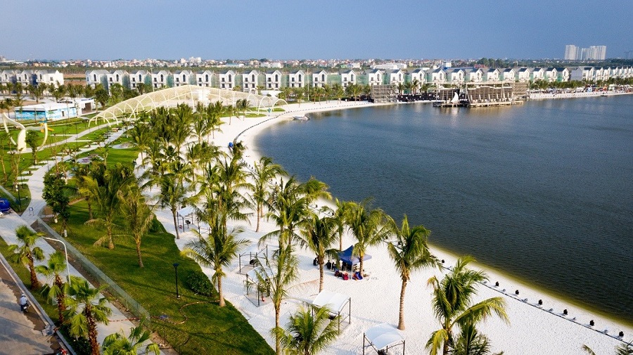 Vingroup “thắp sáng” hồ Vinhomes Ocean Park bằng dàn sao khủng showbiz