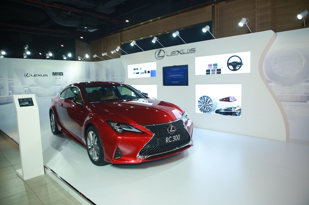Lexus RC