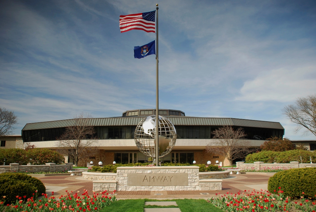 Trụ sở Tập đoàn Amway tại bang ADA, Michigan, Hoa Kỳ