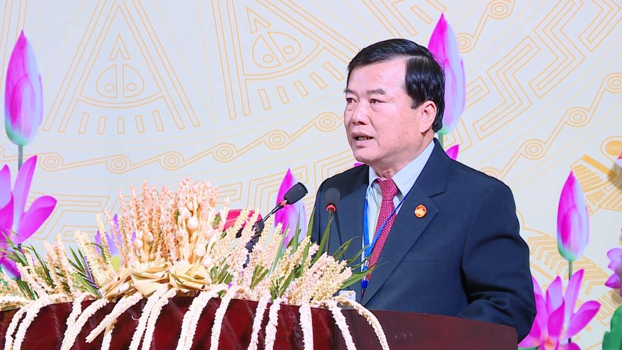 Ông Trần Dương Tuấn, Chủ tịch Uỷ ban MTTQ Việt Nam tỉnh Bến Tre phát biểu tại Đại hội.