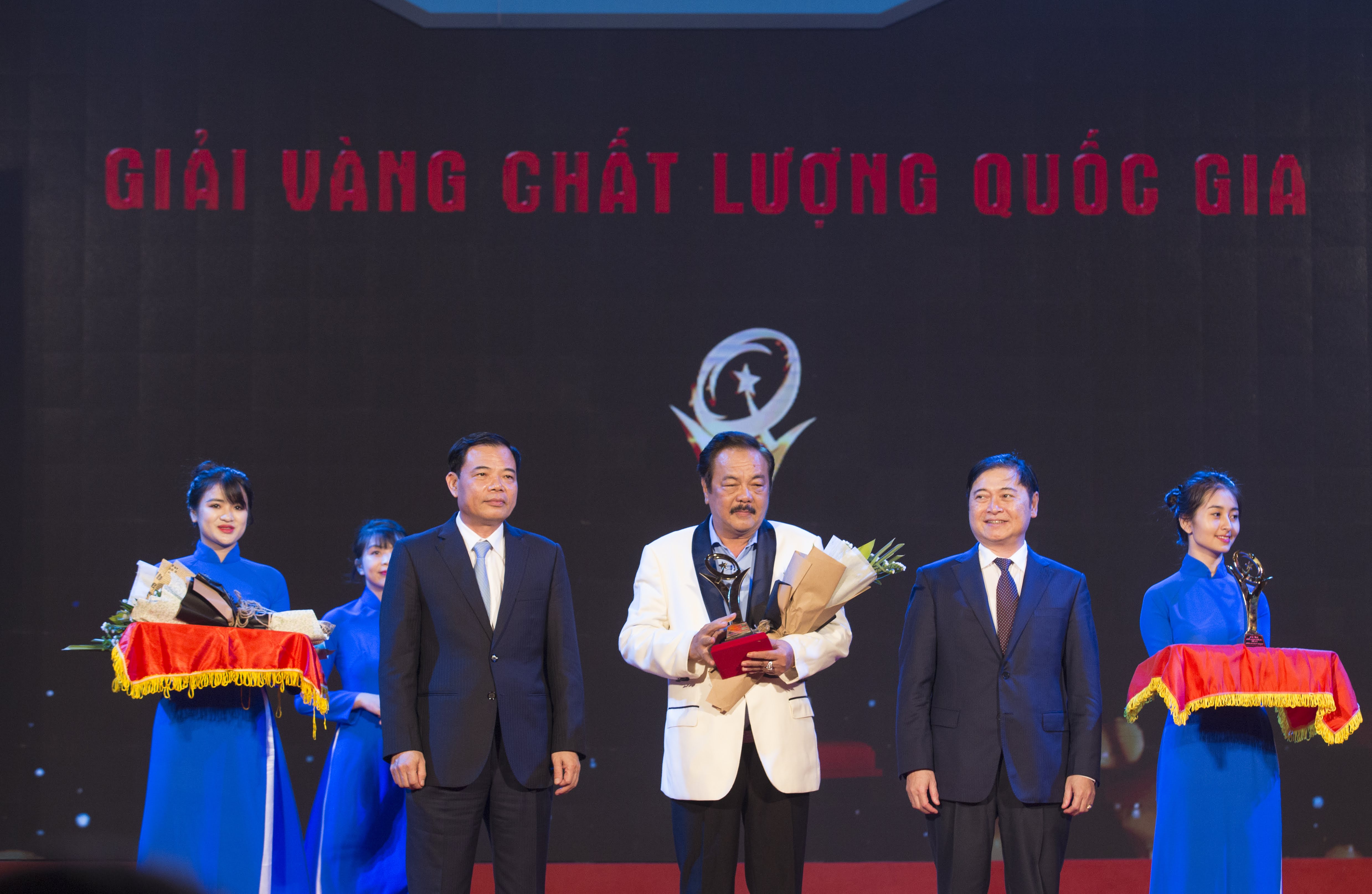 CEO Tân Hiệp Phát Trần Quí Thanh chia sẻ khi nhận Giải Vàng Chất lượng Quốc gia.