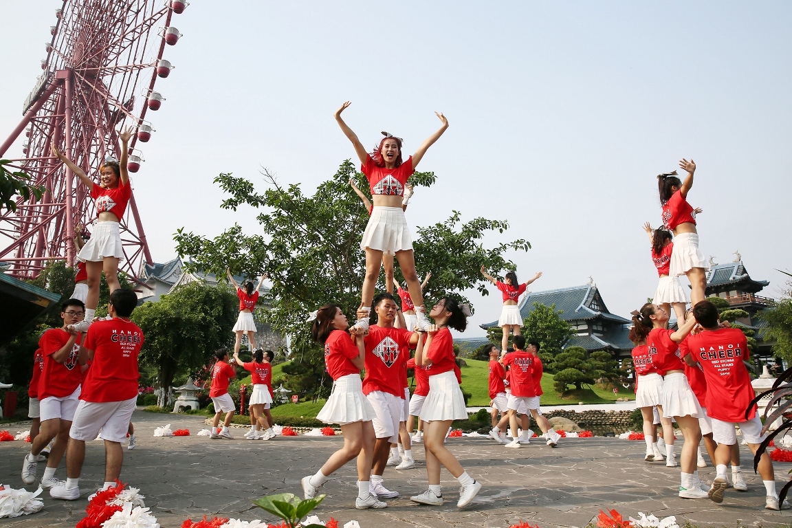 Đoan Trang, ST Sơn Thạch, John Huy Trần làm giáo khảo chung kết Flashmob 2019 – “Sóng tuổi trẻ”