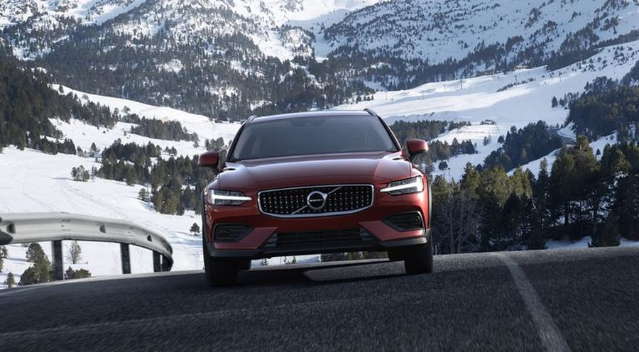 Volvo V60 Cross Country 2020 tự hào với những chiếc ghế cá tính, chốt giá hơn 1 tỷ VNĐ