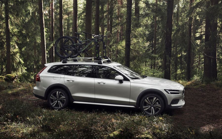 Volvo V60 Cross Country 2020 tự hào với những chiếc ghế cá tính, chốt giá hơn 1 tỷ VNĐ
