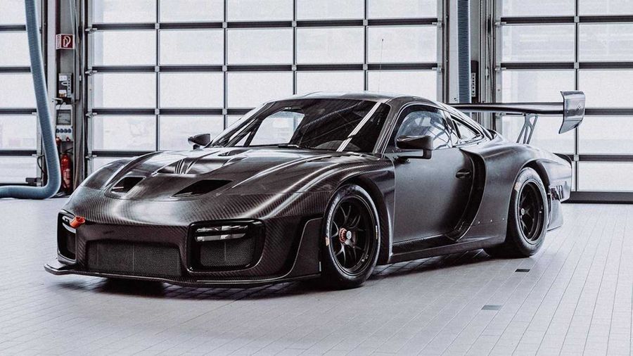 Porsche 935 2019 đẹp hút mắt với thân xe sợi carbon trần