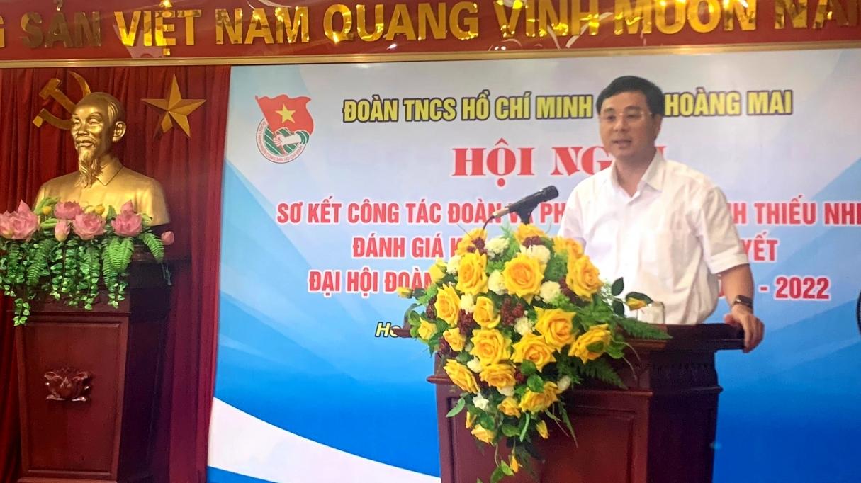 Đồng chí Nguyễn Minh Tâm, Phó Bí thư Thường trực Quận ủy Hoàng Mai phát biểu tại Hội nghị