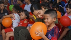 Ngày 1/6 của trẻ mồ côi Làng Hòa Bình ở Quảng Nam
