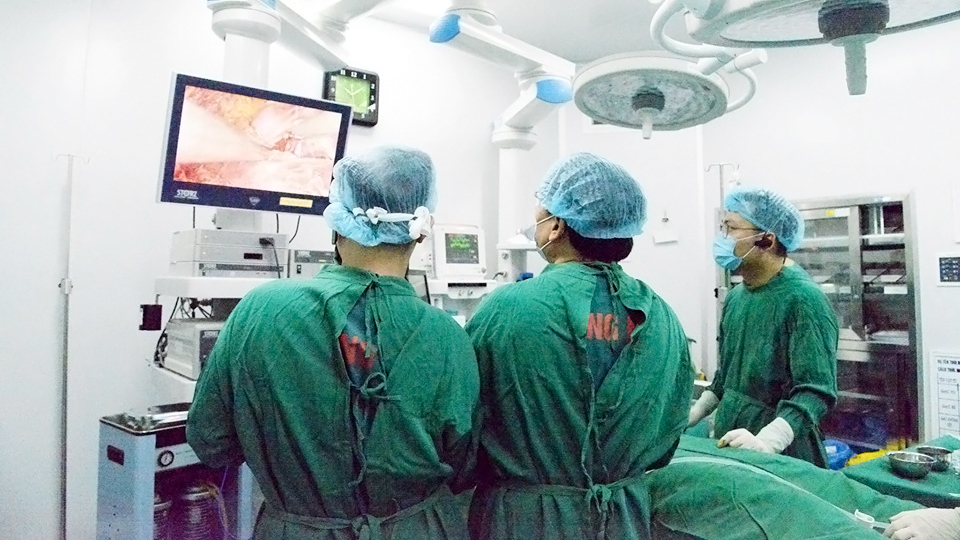 Phẫu thuật thành công bệnh nhân mắc u tuyến thượng thận hiếm gặp