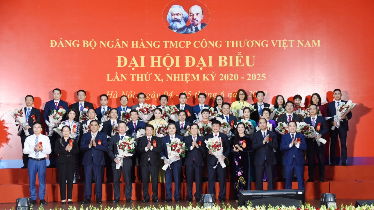 Ban Chấp hành Đảng bộ Ngân hàng Công thương Việt Nam - VietinBank lần thứ X, nhiệm kỳ 2020 - 2025 ra mắt