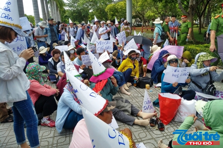 Hàng ngàn khách hàng nhận trái đắng từ những chủ đầu tư yếu kém làm ăn chụp giật