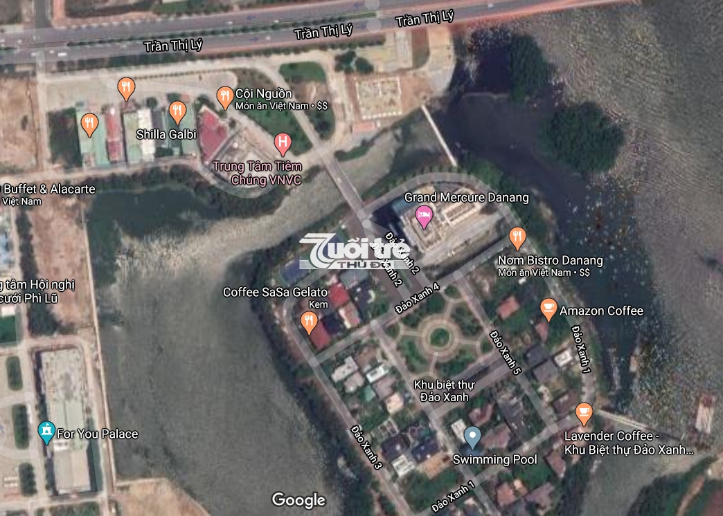 Nước thải đen ngòm chảy ra từ chuỗi nhà hàng tiệc cưới Đường 2/9 và Núi Thành đang bủa vây khu vực Đảo Xanh nhìn từ Google Map (Ảnh: V.Q)