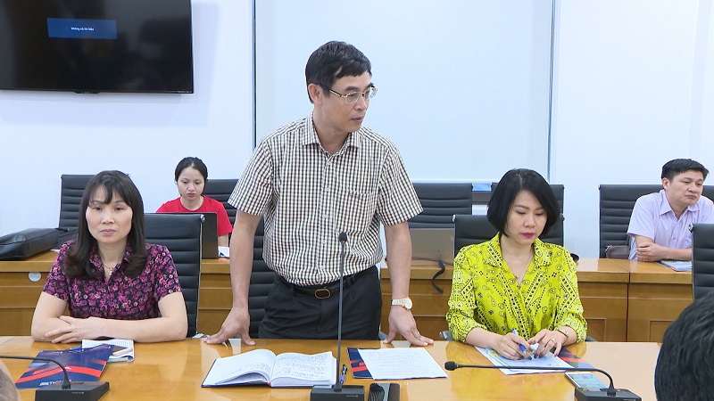 Đồng chí Trần Trung Vỹ, Phó hiệu trưởng trường ĐH Hạ Long bày tỏ mong muốn hợp tác lâu dài với Trường ĐH Văn Lang