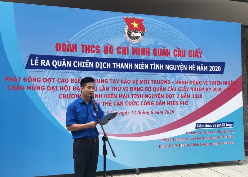 Đồng chí Hoàng Văn Sướng, Phó Bí thư Thường trực Quận đoàn Cầu Giấy phát động Chiến dịch thanh niên tình nguyện hè 2020