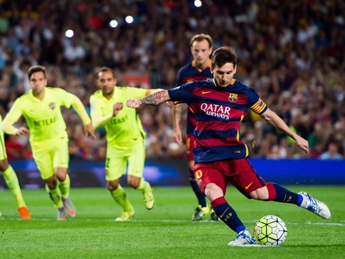 Siêu sao Lionel Messi cũng đang có số lần sút hỏng penalty bằng với Ronaldo.