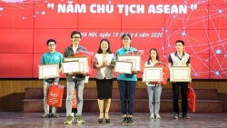 Sinh viên Nhân văn giành giải Nhất cuộc thi Rung chuông vàng “Năm Chủ tịch ASEAN"
