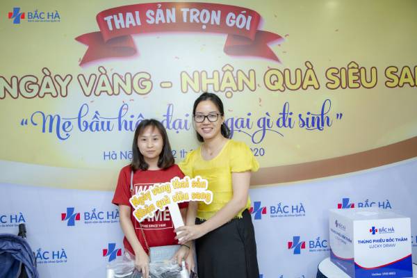 Hơn 300 bà bầu tham gia “Ngày vàng thai sản - Nhận quà siêu sang”