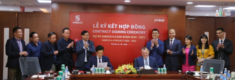 Lễ ký kết hợp đồng giữa SABECO và KPMG