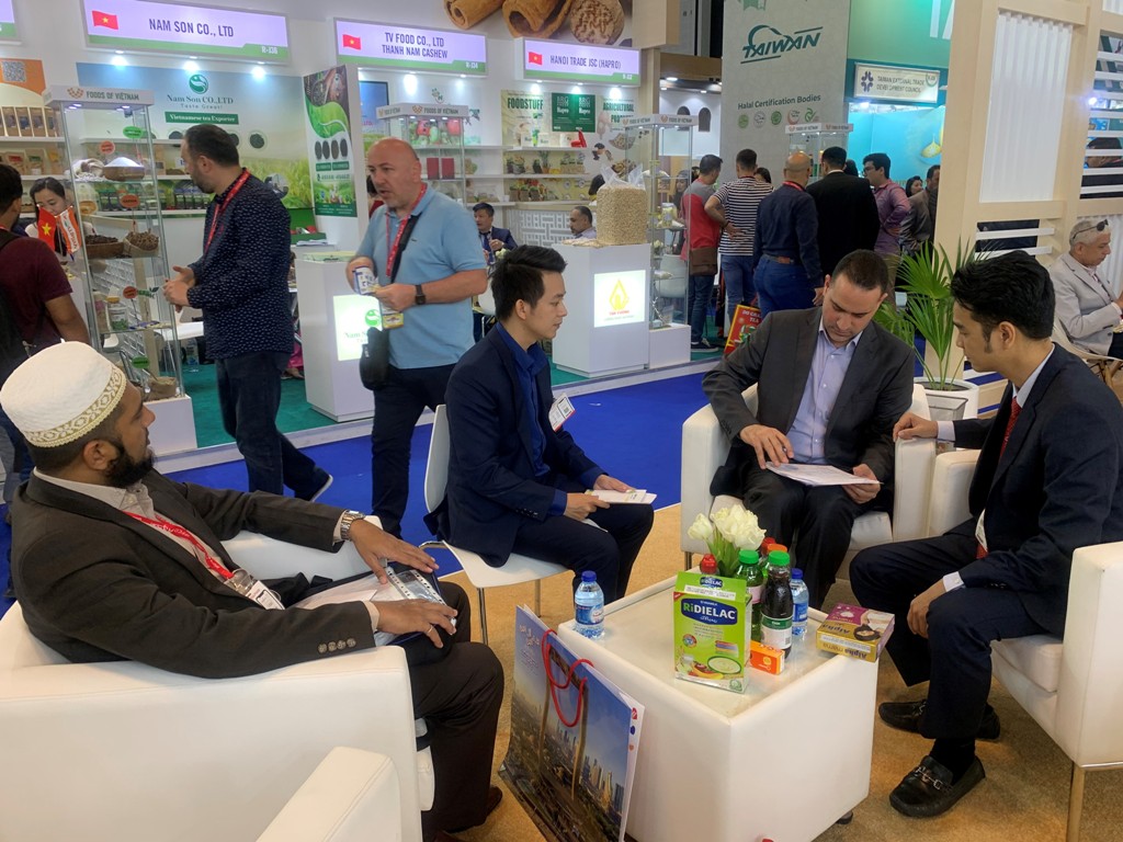 inamilk tham gia Hội chợ Gulfood Dubai và ký kết thành công hợp đồng xuất khẩu sữa trị giá 20 triệu đô la Mỹ tại đây