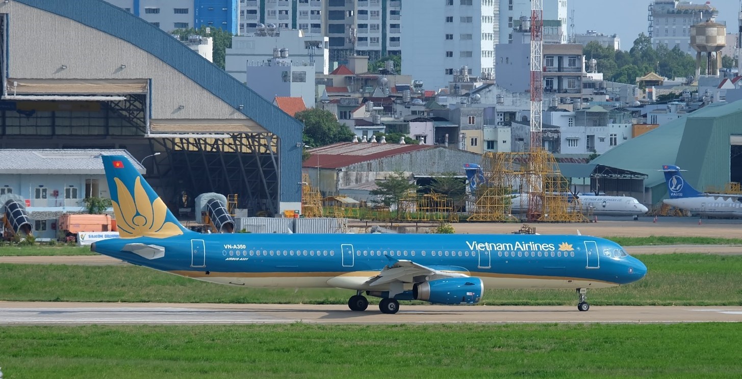 Vietnam Airlines thông tin về vụ việc khách ngã cầu thang khi xuống tàu bay