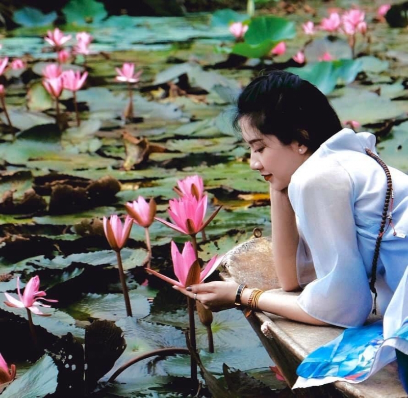 Cô cho rằng, nghề báo là một hành trình lao động vinh quang, điều đó được khẳng định bởi uy tín của biết bao tên tuổi “cây đa, cây đề” trong làng báo chí cách mạng Việt Nam. Do vậy được bước trên con đường này là sự may mắn và cô cảm thấy tự hào.