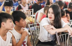 Miss Nhân ái Vũ Nguyễn Mai Linh - nữ sinh trường báo tài sắc vẹn toàn