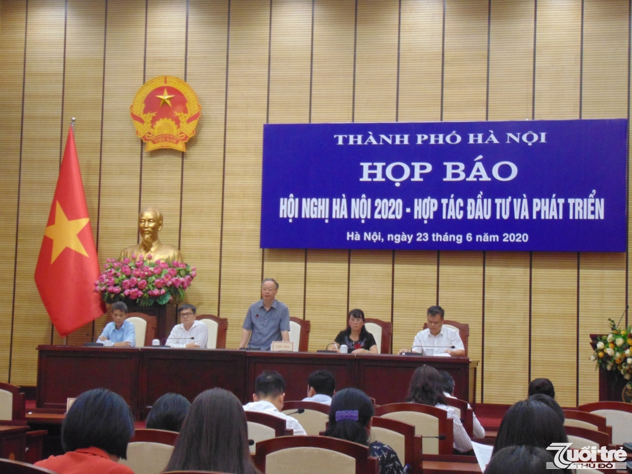 Đồng chí Nguyễn Văn Sửu, Phó Chủ tịch Thường trực UBND TP Hà Nội phát biểu tại buổi họp báo