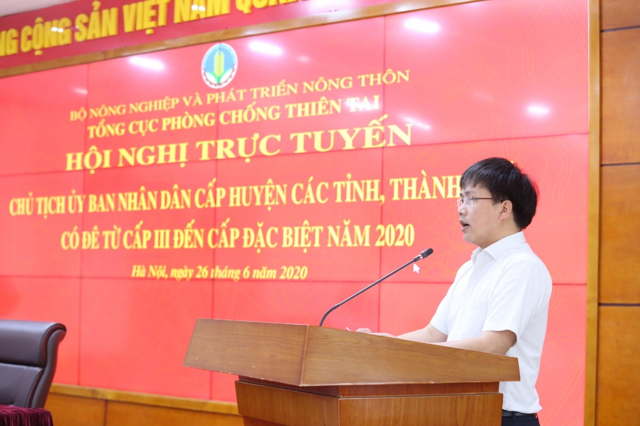 GIám đốc Trung tâm Dự báo Khí tượng Thủy văn quốc gia Mai Văn Khiêm nhận định cu thế thời tiết, thên tai và diễn biến bão lũ năm 2020