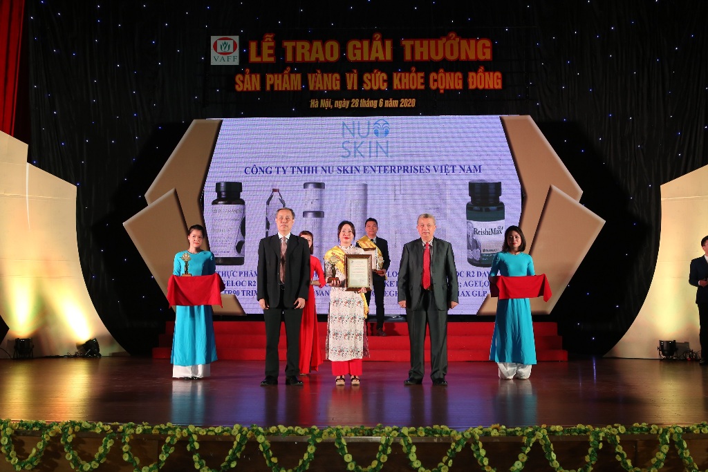 Nu Skin Việt Nam lần thứ tư nhận giải thưởng “Sản phẩm vàng vì sức khỏe cộng đồng”