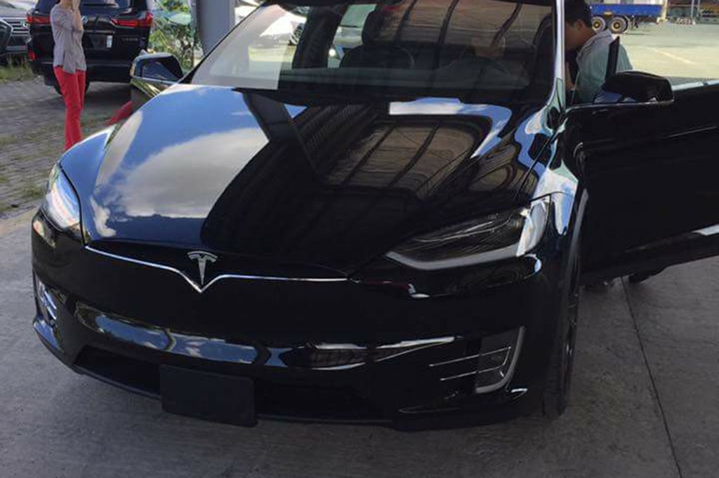 SUV điện Tesla Model X P100D thứ hai về nước, chứng tỏ sức hút với khách hàng Việt