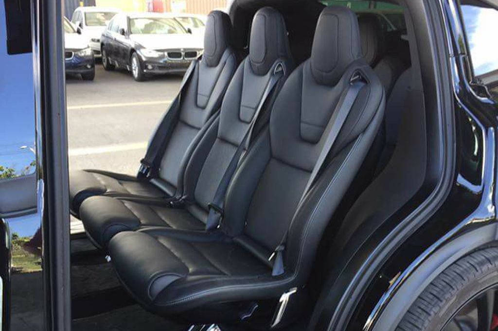 SUV điện Tesla Model X P100D thứ hai về nước, chứng tỏ sức hút với khách hàng Việt