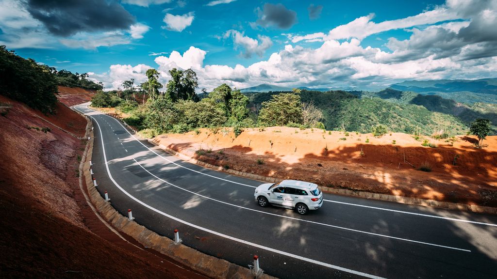 Ford trình làng hệ thống Cảnh báo người lái mới với biểu tượng ly cà phê