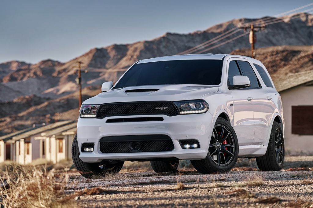 Dodge Durango SRT 2018 475 mã lực có giá bán khởi điểm từ 1,43 tỷ VNĐ