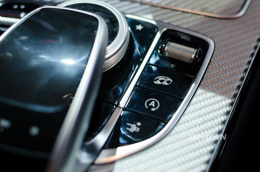 Cận cảnh Mercedes-AMG C43 4Matic Coupe tại Mercedes Fascination 2017