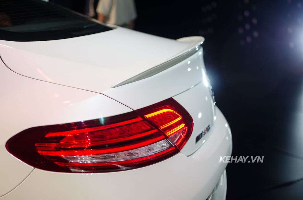 Cận cảnh Mercedes-AMG C43 4Matic Coupe tại Mercedes Fascination 2017
