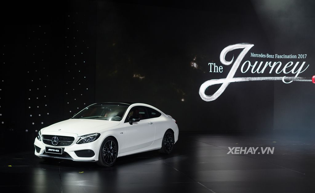 Cận cảnh Mercedes-AMG C43 4Matic Coupe tại Mercedes Fascination 2017