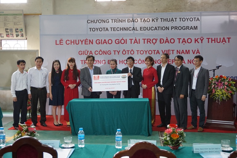 Toyota Việt Nam đạt kỷ lục mới về doanh số