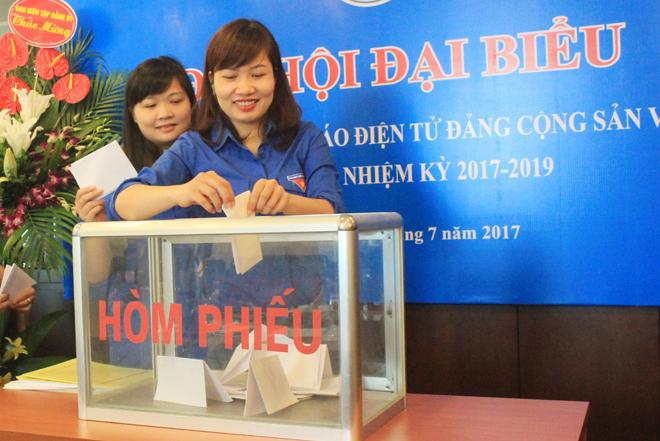 5 đồng chí được bầu vào BCH Đoàn thanh niên Báo điện tử Đảng Cộng sản Việt Nam