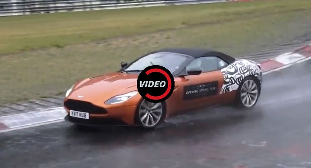 Aston Martin DB11 Volante lao mình dưới mưa tại Nurburgring