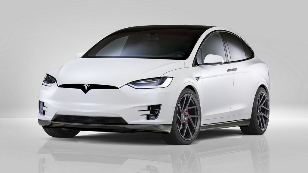 Phiên bản xe độ đầu tiên của xe điện Tesla Model X có gì đặc sắc?