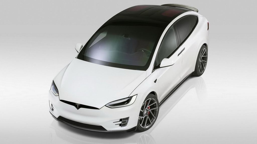 Phiên bản xe độ đầu tiên của xe điện Tesla Model X có gì đặc sắc?