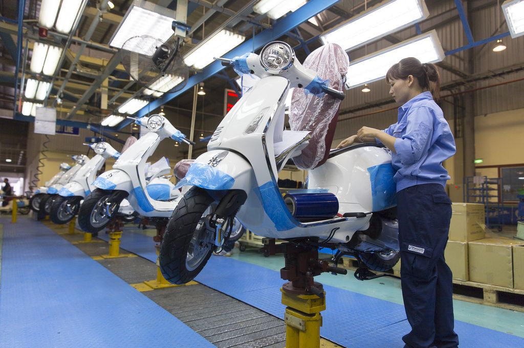 Vespa GTS 2017 lắp ráp tại Việt Nam chính thức lộ diện