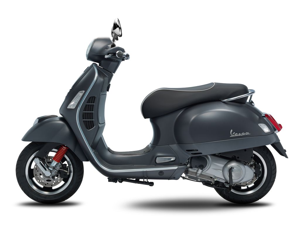 Vespa GTS 2017 lắp ráp tại Việt Nam chính thức lộ diện