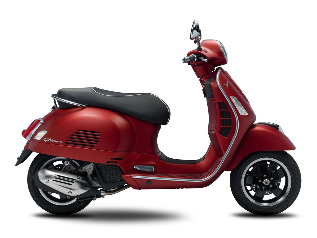 Vespa GTS 2017 lắp ráp tại Việt Nam chính thức lộ diện