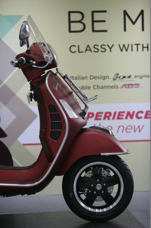 Vespa GTS 2017 lắp ráp tại Việt Nam chính thức lộ diện